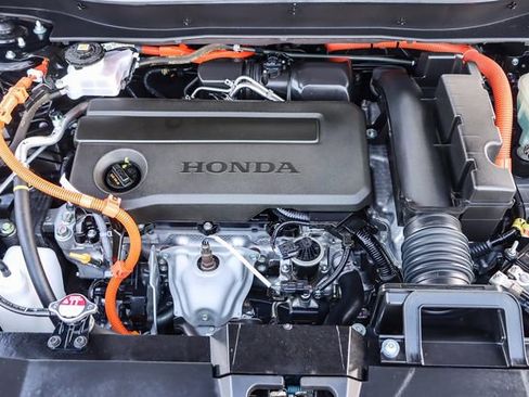 Certified 2025 Honda CR-V Sport image 30