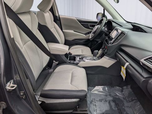 Used 2023 Subaru Forester image 8