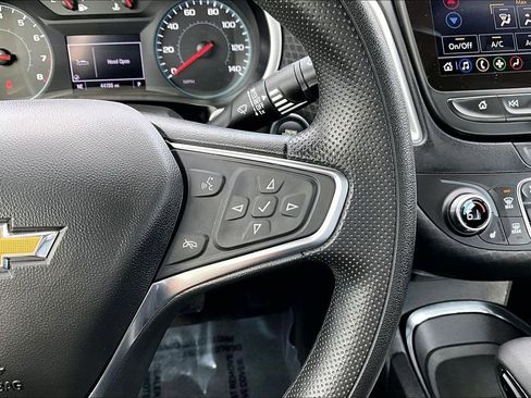 Used 2025 Chevrolet Malibu LT image 19