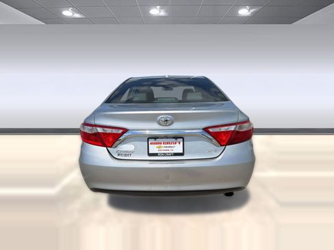 Used 2016 Toyota Camry XLE FWD image 9