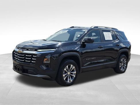 Used 2025 Chevrolet Equinox LT w/ Convenience Package II FWD image 34