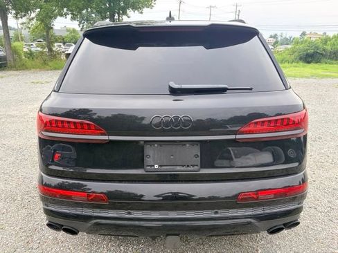Used 2023 Audi SQ7 Prestige w/ Prestige Package AWD/4WD image 4