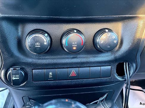 Used 2014 Jeep Wrangler Sport image 35