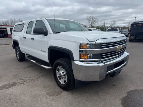 Used 2015 Chevrolet Silverado 2500 W/T AWD/4WD image 7