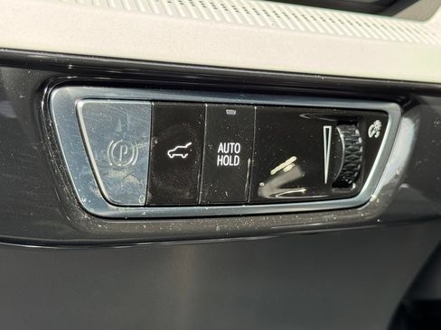 Certified 2025 Cadillac Optiq Sport 2 w/ LPO, Floor Liner Package AWD/4WD image 20