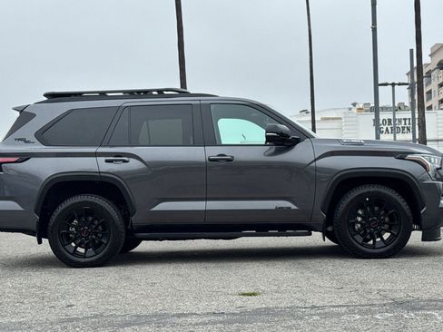 Certified 2025 Toyota Sequoia Limited AWD/4WD image 3