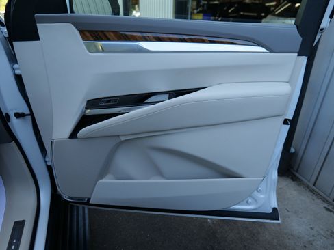 Used 2025 Cadillac Escalade Sport Platinum w/ LPO, Floor Liner Package image 32