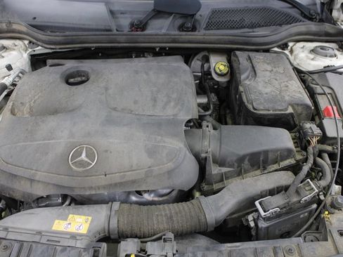 Used 2017 Mercedes-Benz GLA 250 image 42