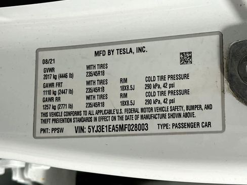Used 2021 Tesla Model 3 Standard Range Plus RWD image 22