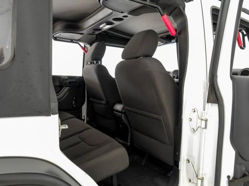 Used 2017 Jeep Wrangler Unlimited Sport AWD/4WD image 34