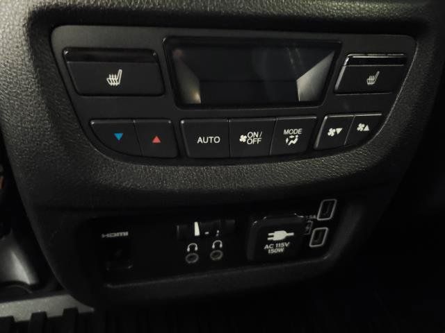 Used 2019 Honda Pilot Touring image 12