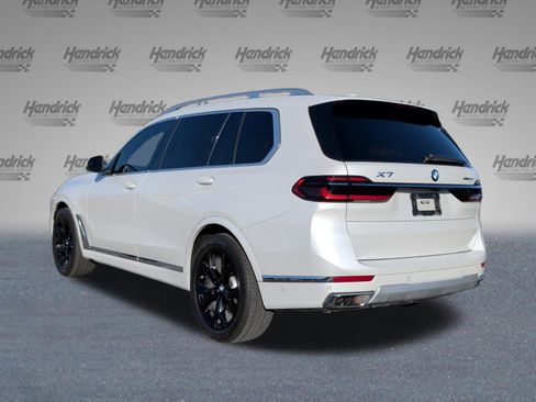 Used 2023 BMW X7 xDrive40i w/ Premium Package image 9