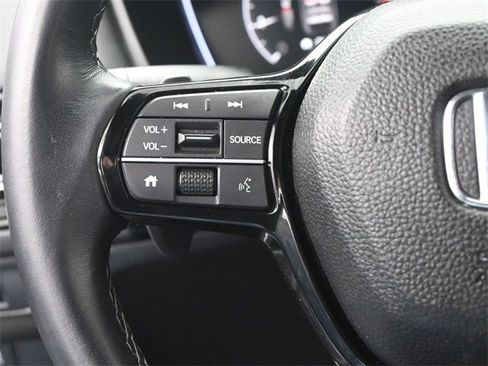 Used 2025 Honda Civic Sport image 11