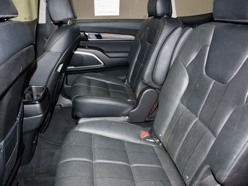 Used 2022 Kia Telluride EX w/ EX Premium Package image 24