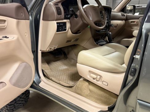 Used 1999 Toyota Land Cruiser AWD/4WD image 19