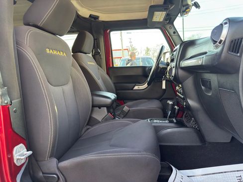 Used 2013 Jeep Wrangler Sahara w/ Dual Top Group image 18