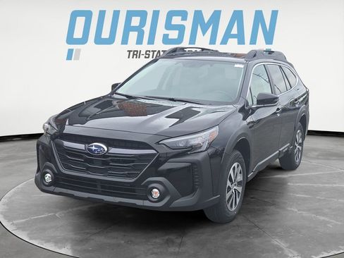 Certified 2025 Subaru Outback Premium image 2