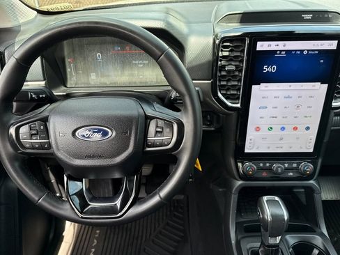 Used 2025 Ford Ranger XLT AWD/4WD image 14