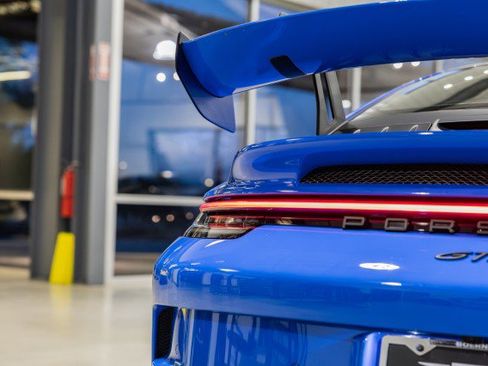 Used 2023 Porsche 911 GT3 image 24