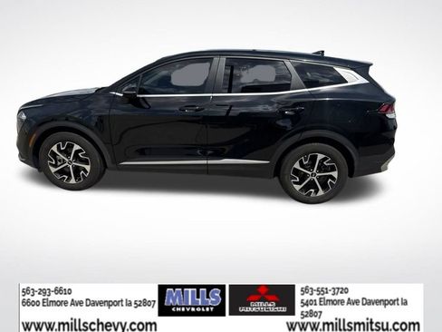 Used 2023 Kia Sportage EX FWD image 2
