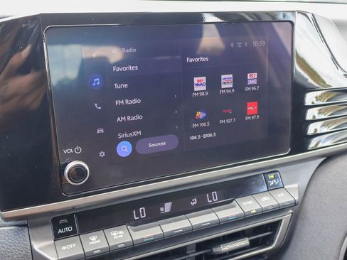 Used 2025 Toyota Camry LE FWD image 5