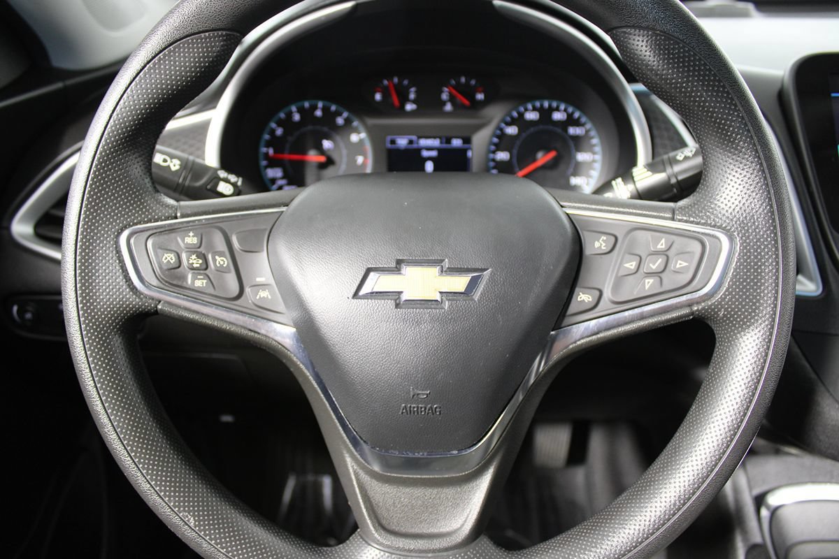 Used 2023 Chevrolet Malibu LT FWD image 12