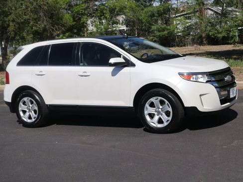 Used 2011 Ford Edge Limited w/ 302A Rapid Spec Order Code AWD/4WD image 2