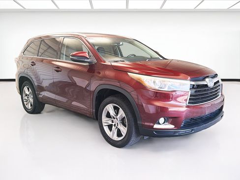 Used 2014 Toyota Highlander Limited w/ Driver Technology Package image 3
