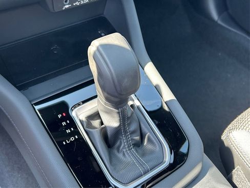 Certified 2025 Subaru Forester Premium image 36