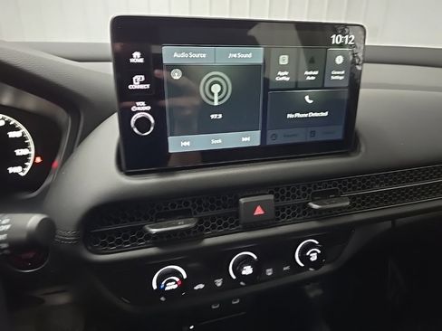 Certified 2026 Honda HR-V LX image 24