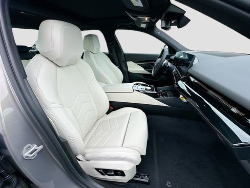 New 2026 BMW 530i w/ Convenience Package RWD image 23