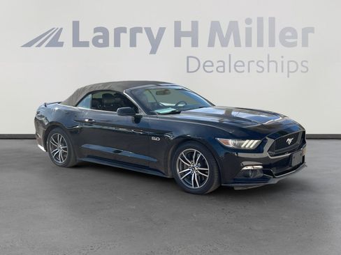 Used 2017 Ford Mustang GT Premium image 7