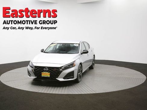 Used 2023 Nissan Altima 2.5 SR FWD image 50