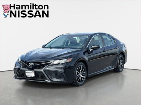 Used 2024 Toyota Camry SE image 5