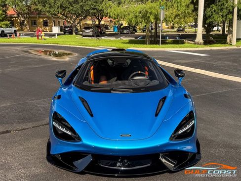 Used 2021 McLaren 765LT RWD image 6