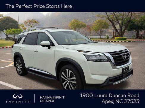 Used 2024 Nissan Pathfinder Platinum w/ Cargo Package image 1