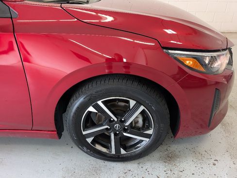 Used 2024 Nissan Sentra SV FWD image 3