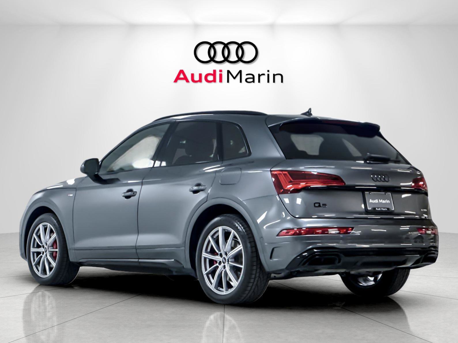 Certified 2024 Audi Q5 e Prestige AWD/4WD image 3