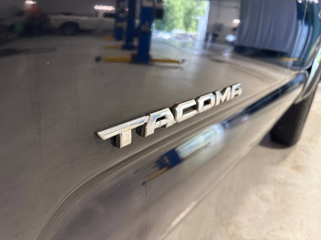 Used 2019 Toyota Tacoma SR5 RWD image 51