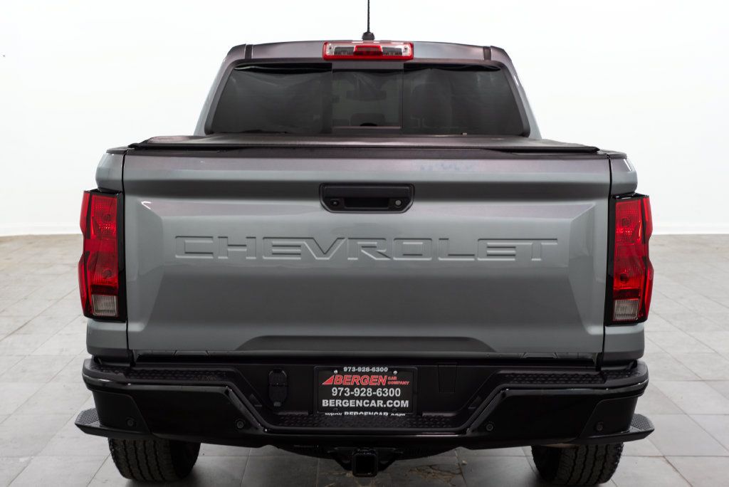 Used 2024 Chevrolet Colorado Trail Boss w/ Technology Package AWD/4WD image 11