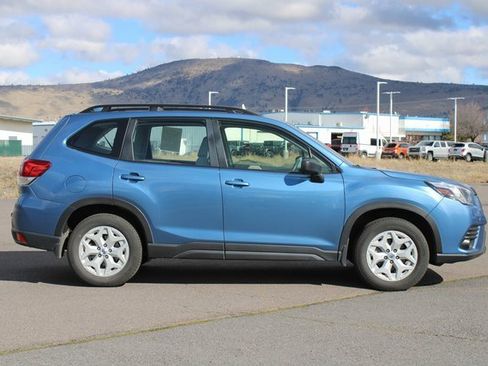 Certified 2022 Subaru Forester image 6