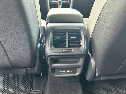 Certified 2026 Volkswagen Taos SE w/ Black Wheel Package FWD image 44