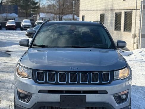 Used 2018 Jeep Compass Latitude w/ Popular Equipment Group image 2