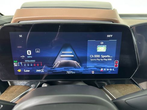 Used 2025 Chevrolet Tahoe High Country image 17