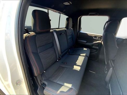 Used 2022 Nissan Frontier PRO-4X image 17