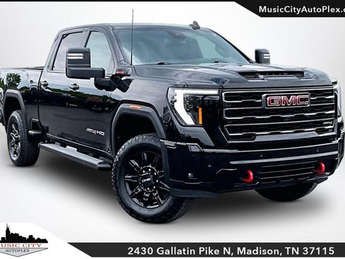 Used 2025 GMC Sierra 2500 AT4 AWD/4WD image 1