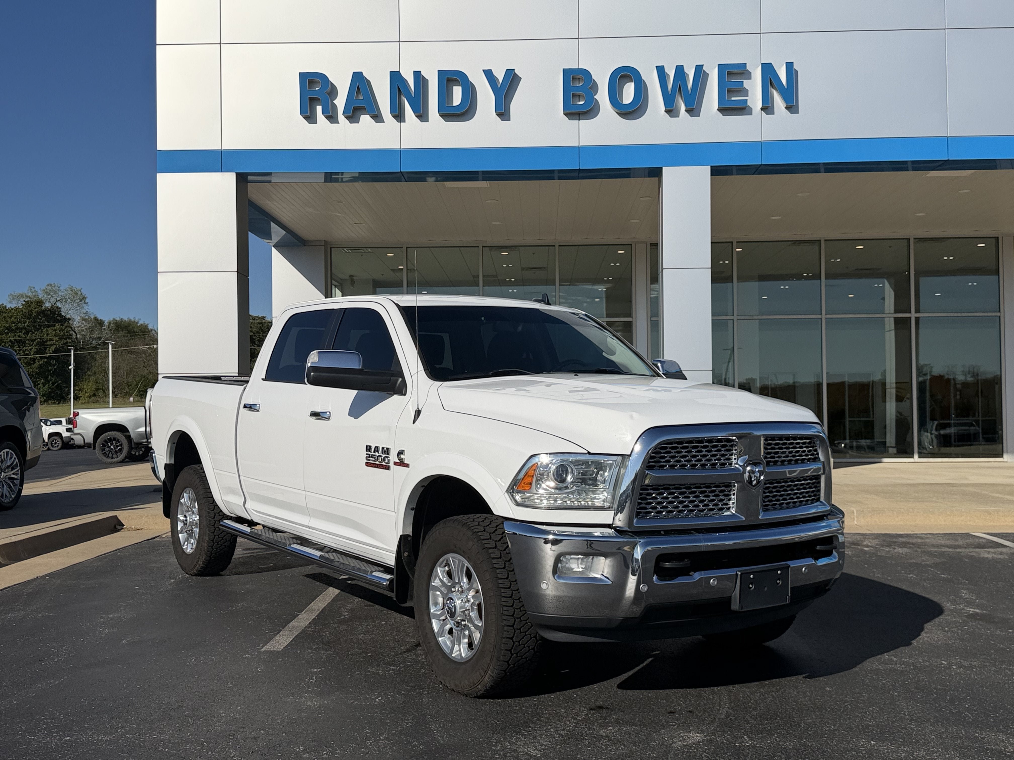 Used 2018 RAM 2500 Laramie AWD/4WD image 1