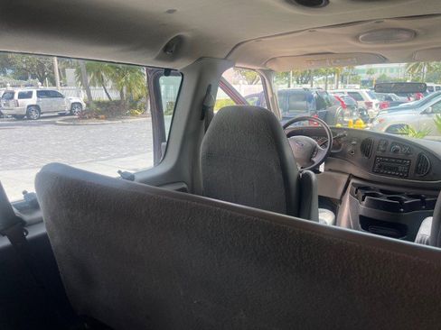 Used 2006 Ford E-150 and Econoline 150 Wagon image 74