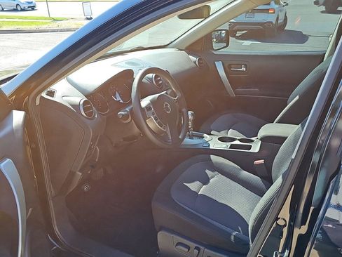 Used 2013 Nissan Rogue SV image 7