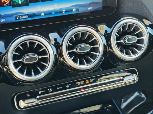 Used 2026 Mercedes-Benz GLA 250 image 27